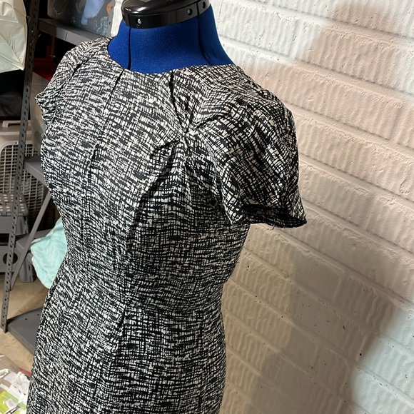 Silk Banana Republic Dress - Picture 2 of 6